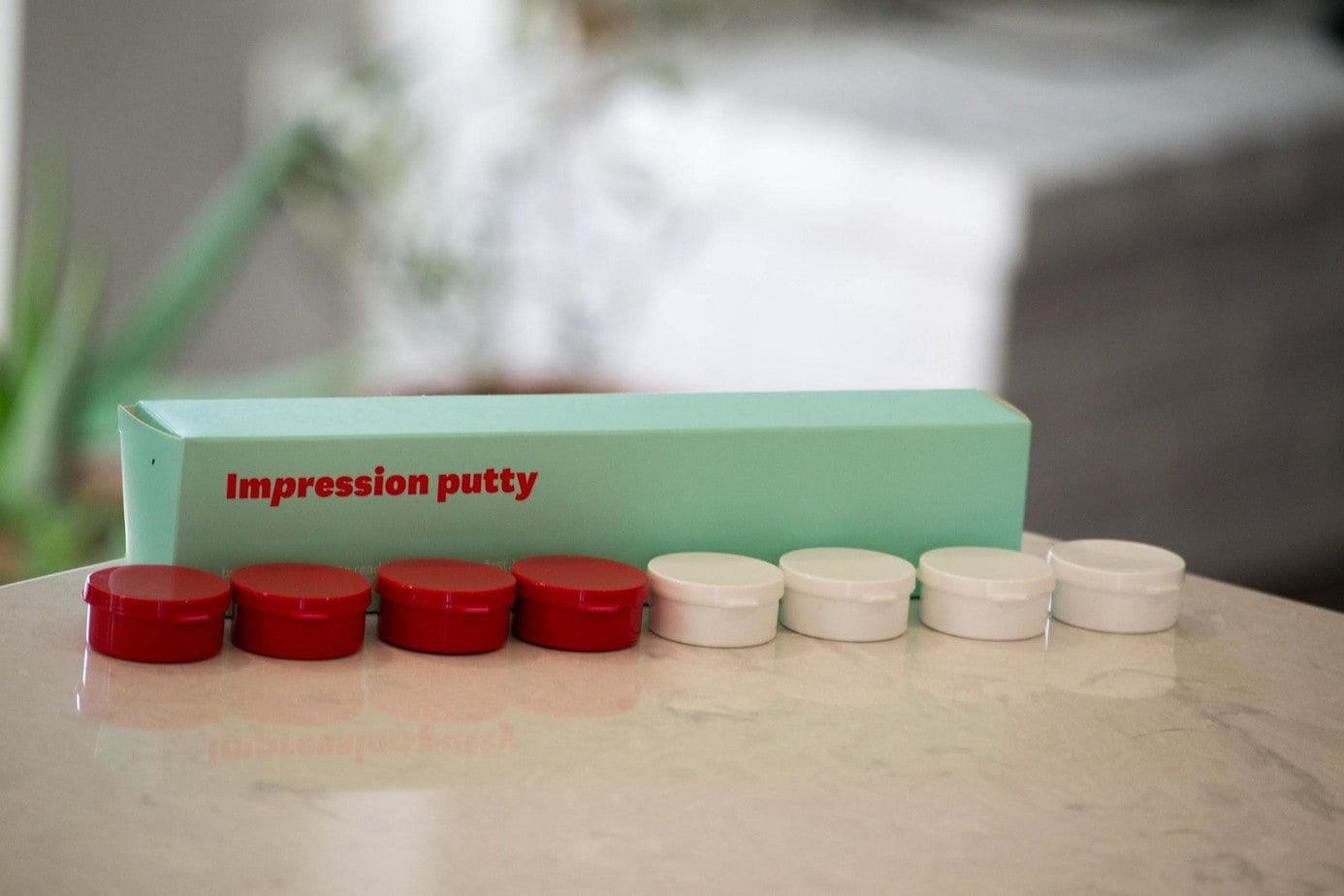 Byte impression putty containers